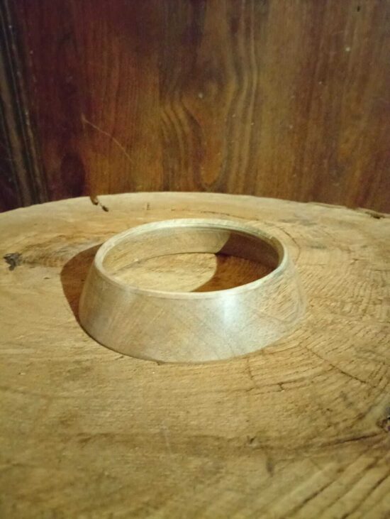 Moyen socle en manguier